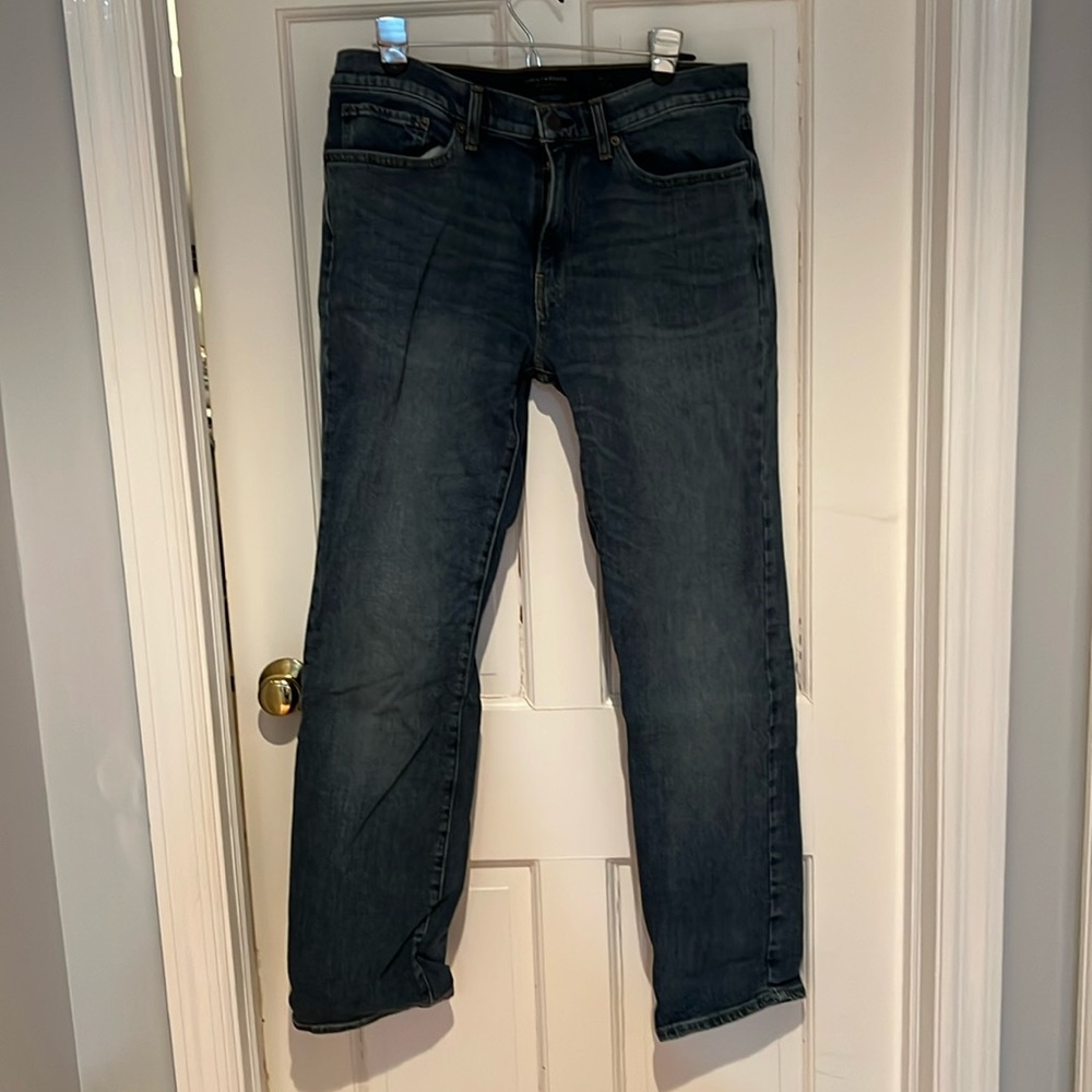 Men’s lucky jeans size 33X 32